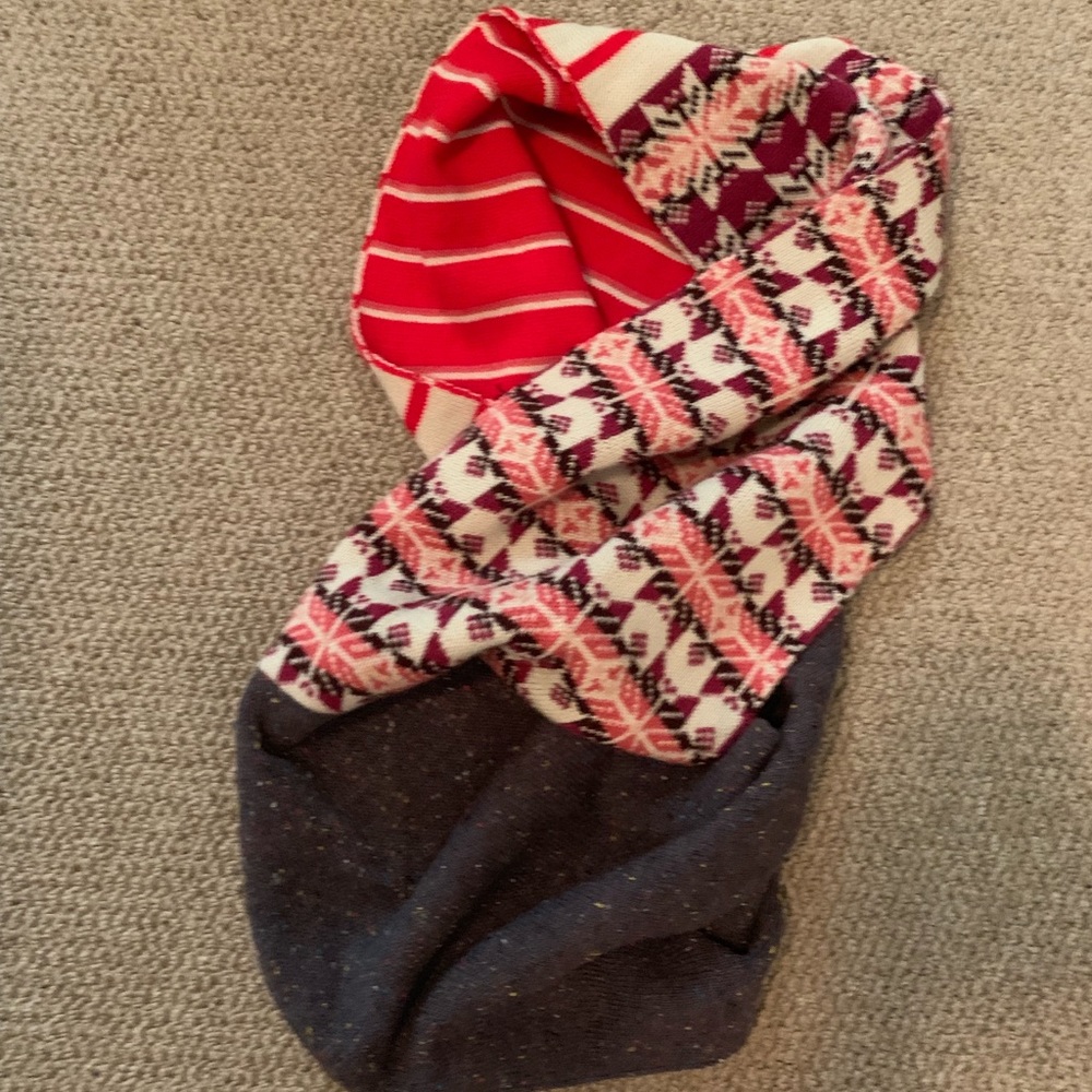 Urban Outfitters funky chunky infinity scary